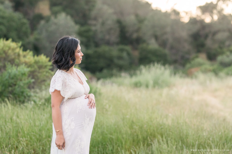Romantic Outdoor Golden Hour Maternity Session | Bethany Mattioli Photography | Outdoor Maternity Photography in the Bay Area