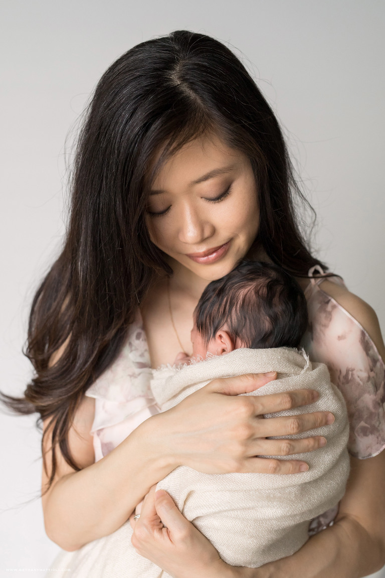 Photo of Newborn with Mother | Simple and Timeless Newborn Photography | Newborn Photography in the Bay Area | Bethany Mattioli Photography