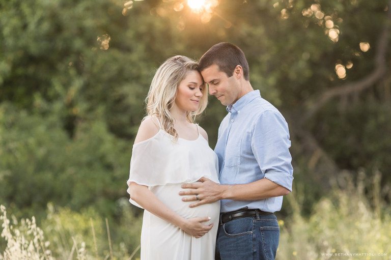 Romantic Sunset Maternity Session | Maternity Photography in the Bay Area | Bethany Mattioli Photography