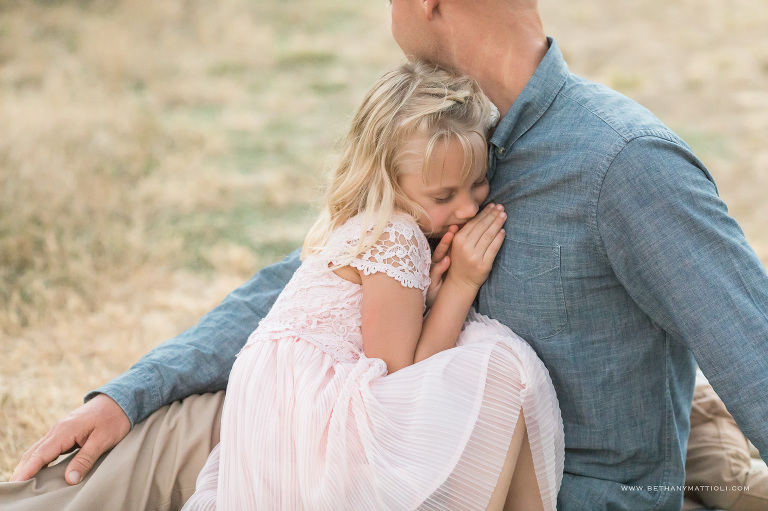 Daddy Snuggles | Morgan Hill Family Photographer | Bethany Mattioli Photography