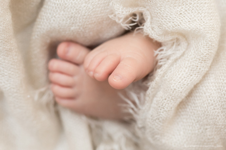 Newborn Feet Macro | Natural Newborn Photography in the Bay Area | Bethany Mattioli Photography